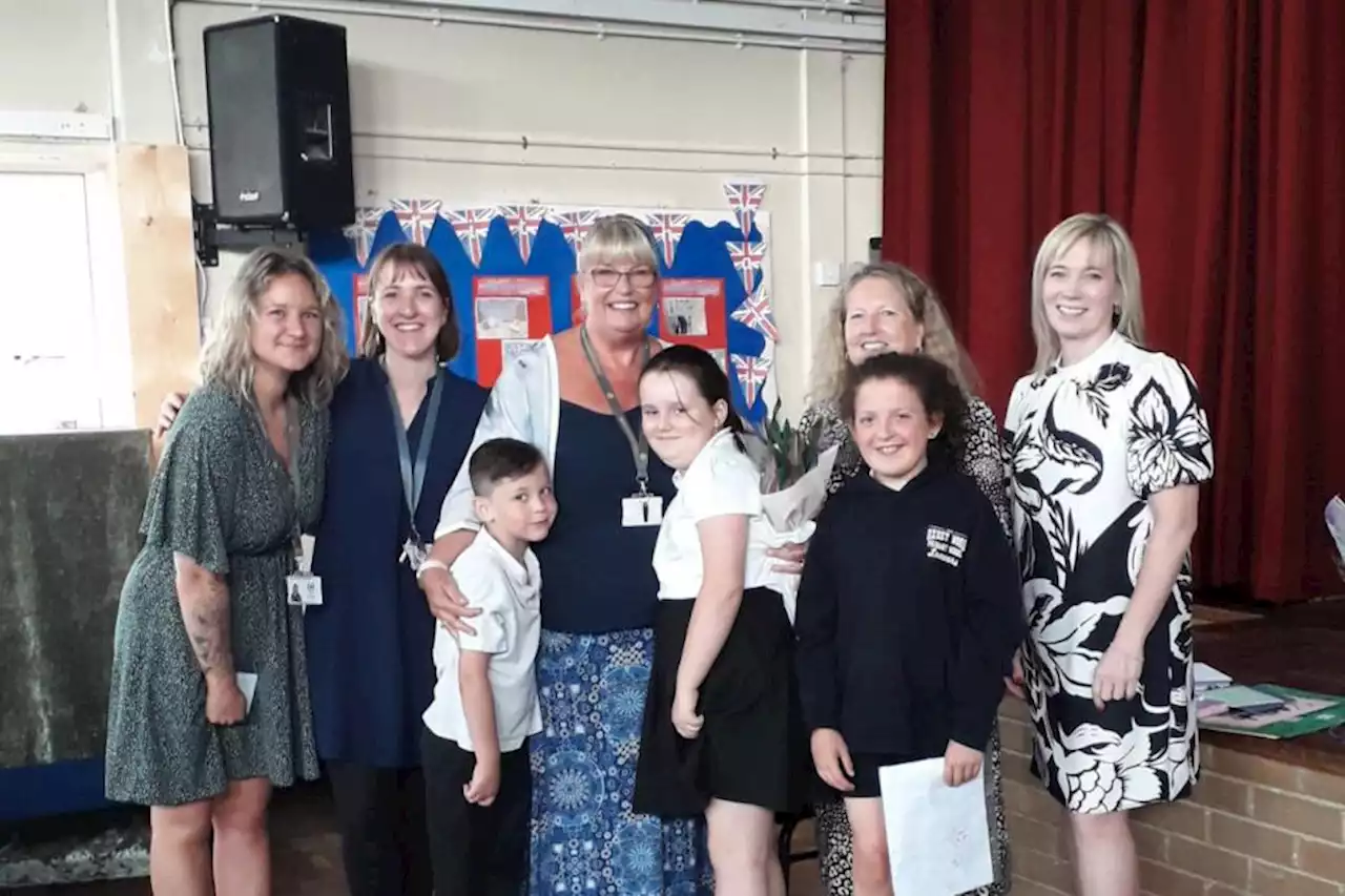 Much-loved teaching assistant retires after 33 years