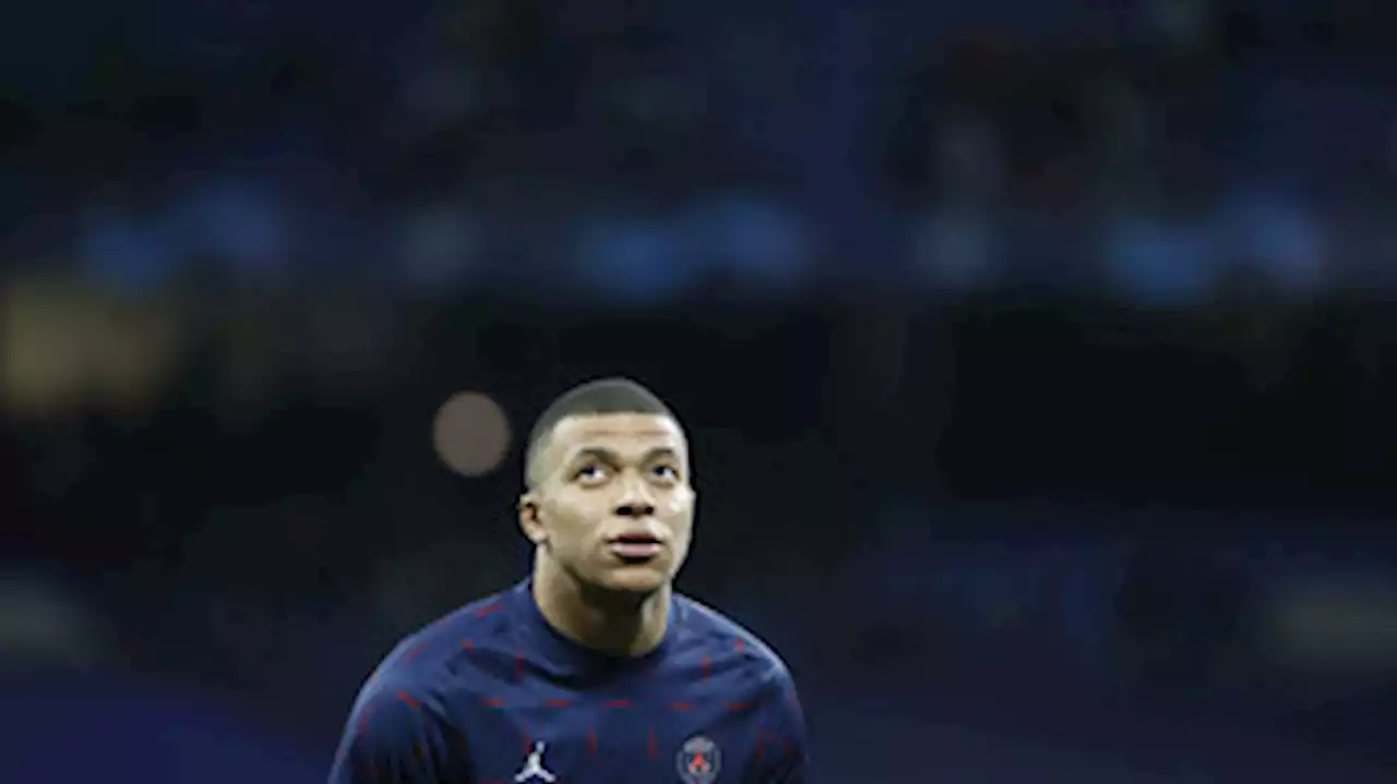 Mbappé é cortado de viagem de pré-temporada, e PSG coloca jogador à venda