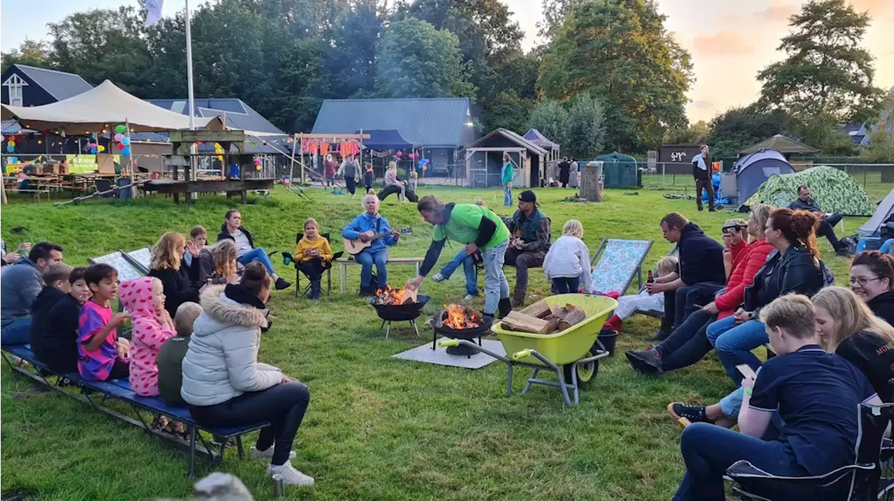 Buurtcamping Hoogeveen moet mensen bij elkaar brengen: 'Maakt niet uit of je arm of rijkt bent'