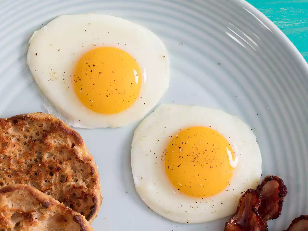 The Best Method for Making Flawless Sunny-Side Up Eggs Every Time