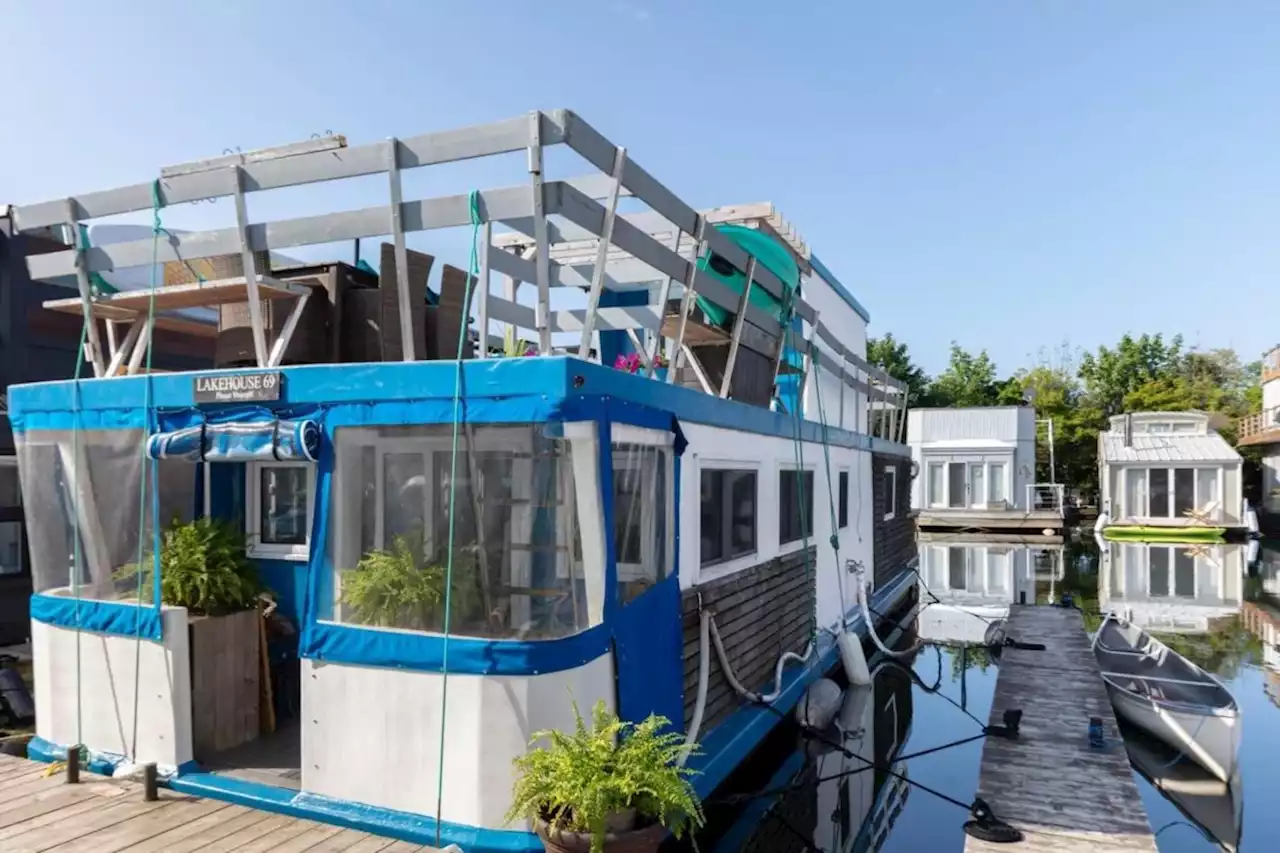 Embrace waterfront living on this charming float home for sale in Toronto