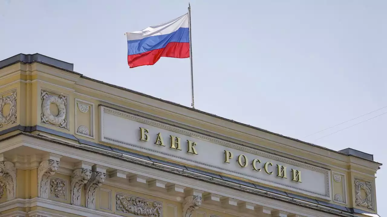 Russische Notenbank hebt Leitzins unerwartet stark an