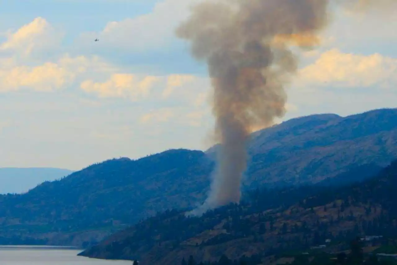 UPDATE: Wildfire east of Naramata considered held - Terrace Standard