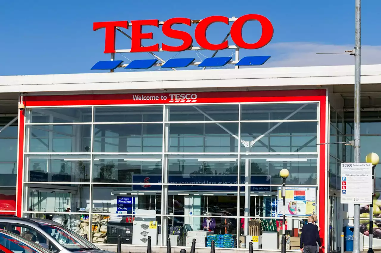 Parents are rushing to Tesco to buy school uniforms scanning 25% off at till