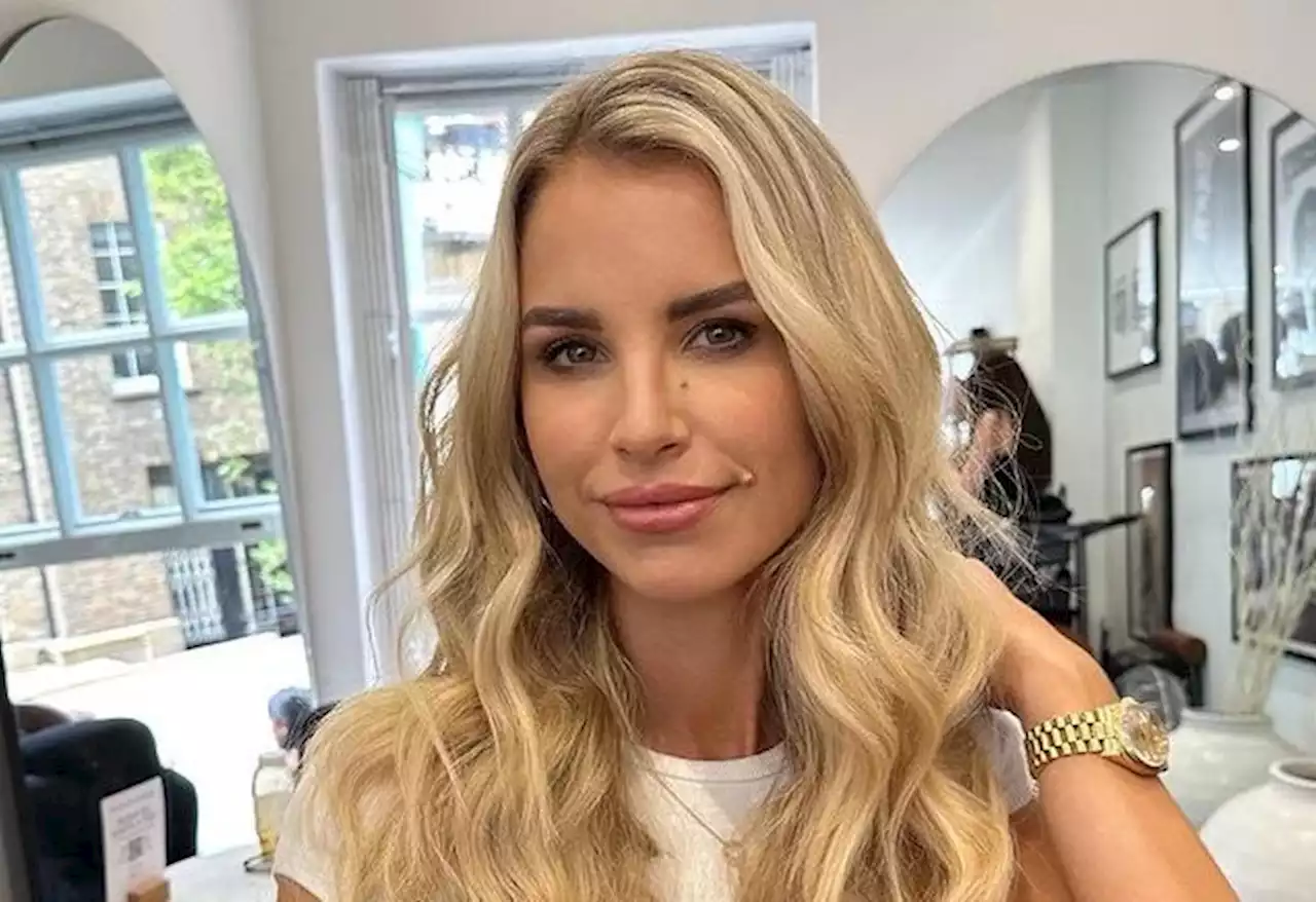 Vogue Williams opens up about feeling left out as she gives up alcohol for three months - VIP Magazine