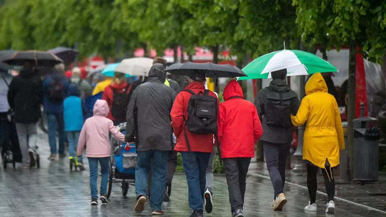 Wetter in Deutschland: Heftiger Temperatur-Absturz – Urlaub fällt ins Wasser