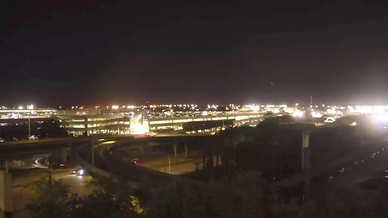 Ground stop lifted at Hobby Airport after AC outage at traffic control tower, FAA says