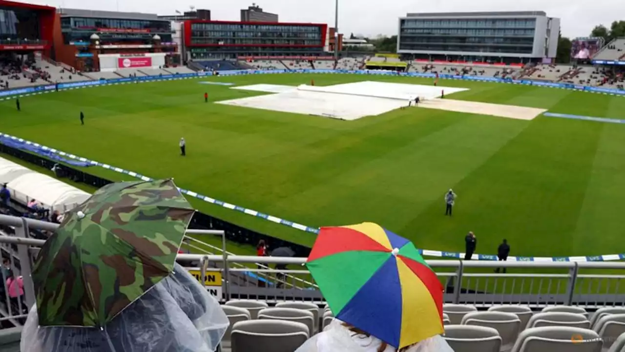 Australia retain Ashes after final day of fourth test washed out