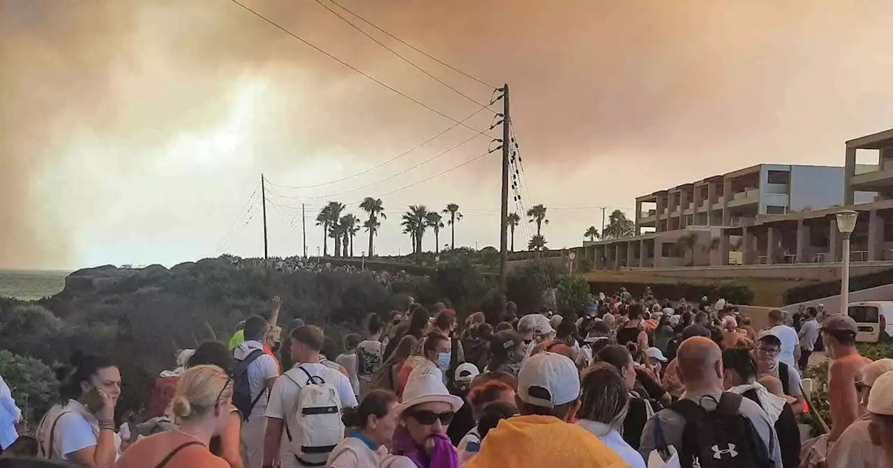 Foreign Office updates Greece travel advice after Rhodes wildfire evacuations