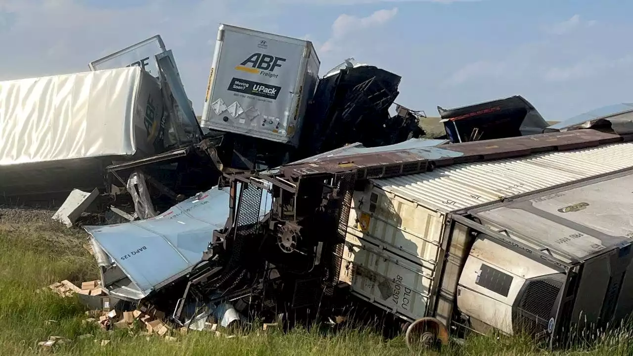 Montana train derailment causes consumer product spill, no injuries