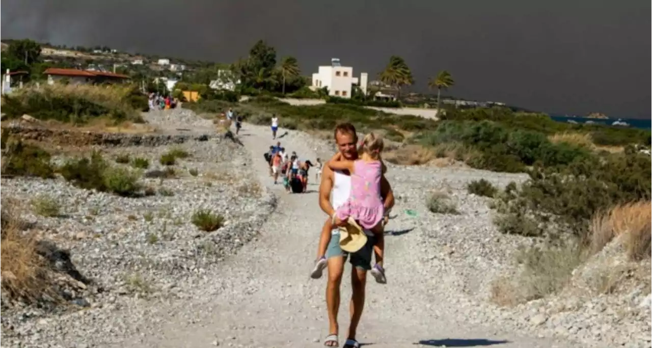 Brände auf Rhodos: Größte Evakuierung aller Zeiten