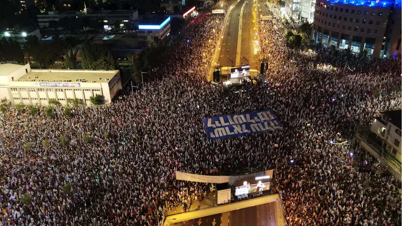 Les manifestations pour la démocratie en Israël enthousiasment la gauche française