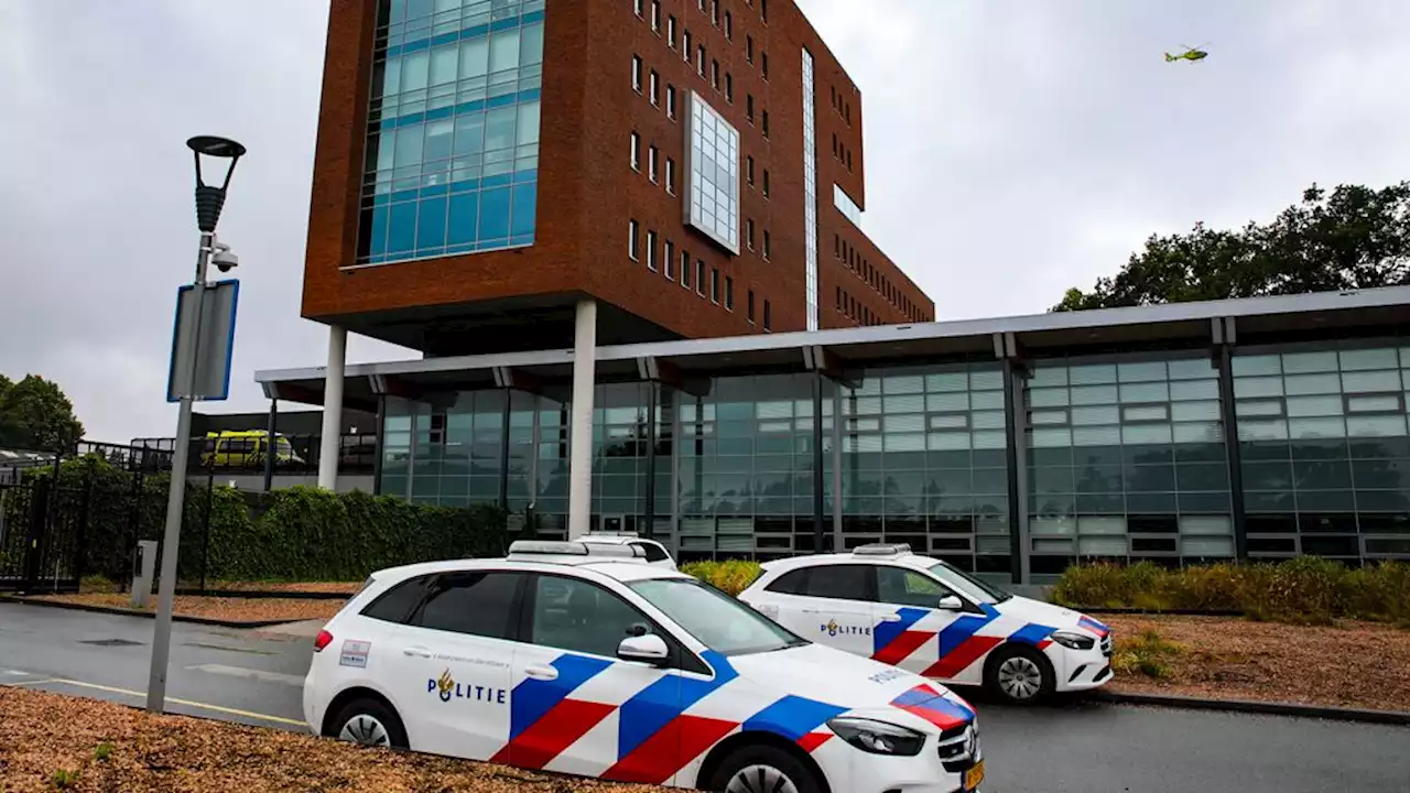 Aangehouden man overleden op politiebureau Apeldoorn