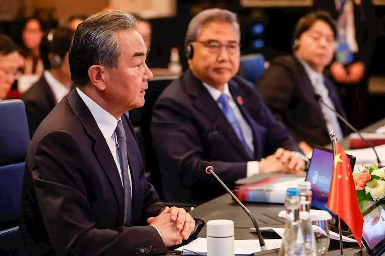 Top Chinese diplomat Wang Yi proposes talks with Japan, South Korea