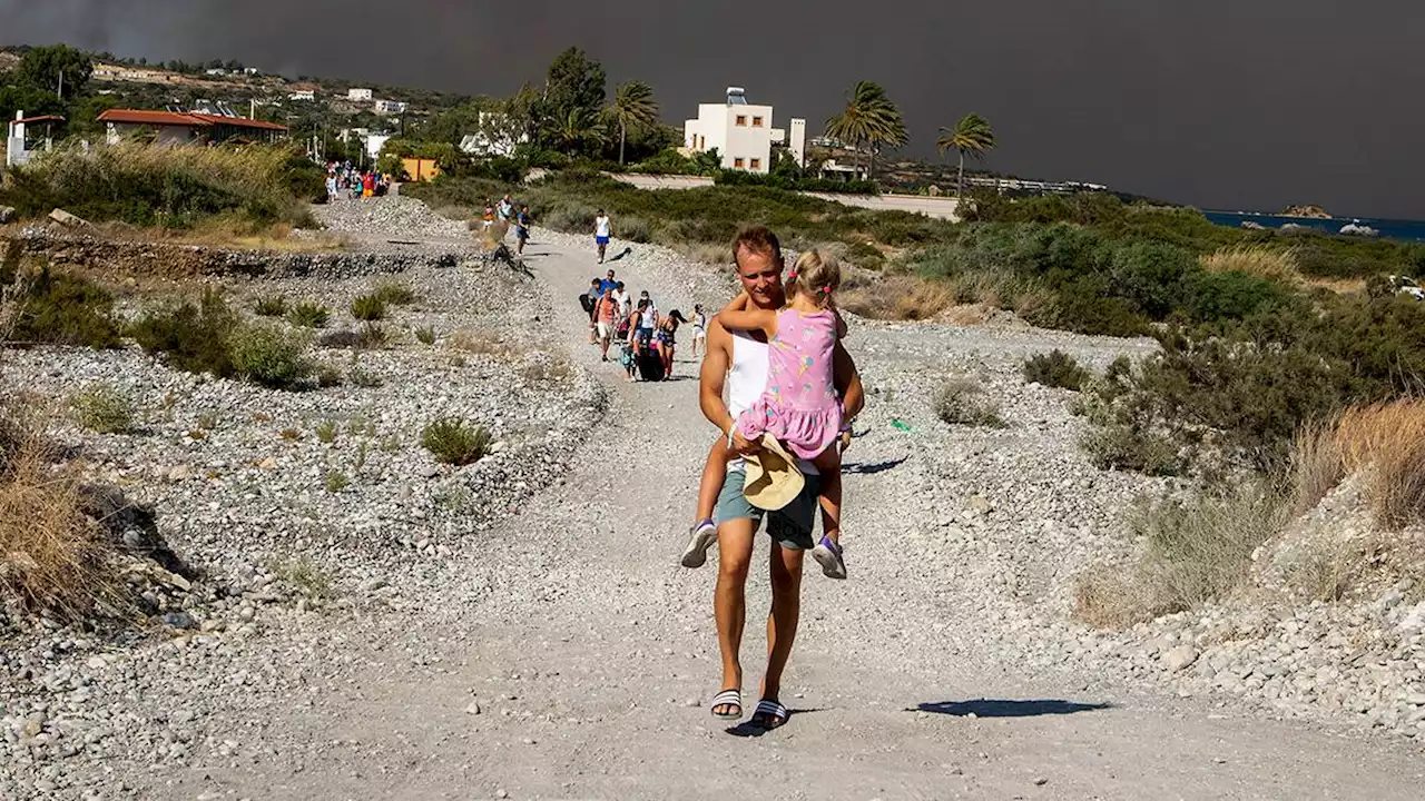 Apollo, Ving och TUI ställer in resor till Rhodos