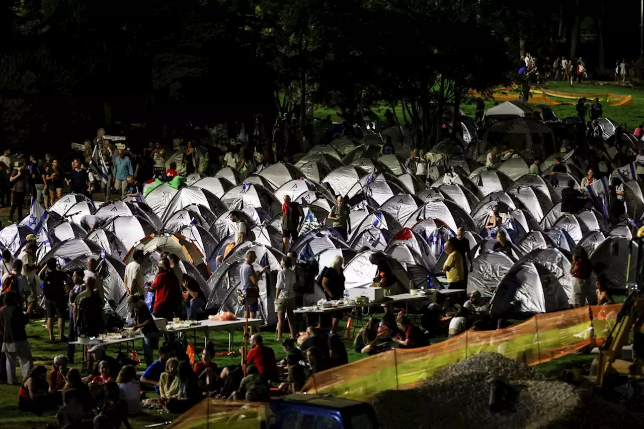 Hundreds of thousands march in Israel as vote on judicial curbs nears