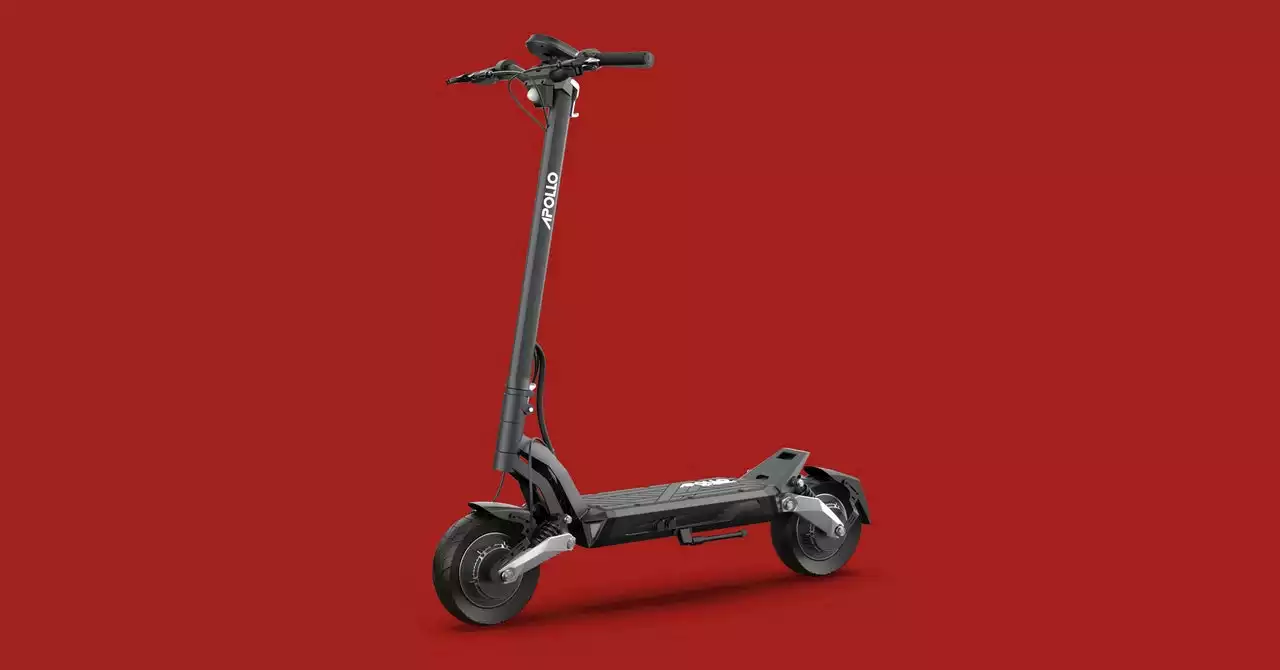 The Apollo Phantom V3 Electric Scooter Has Phenomenal Range