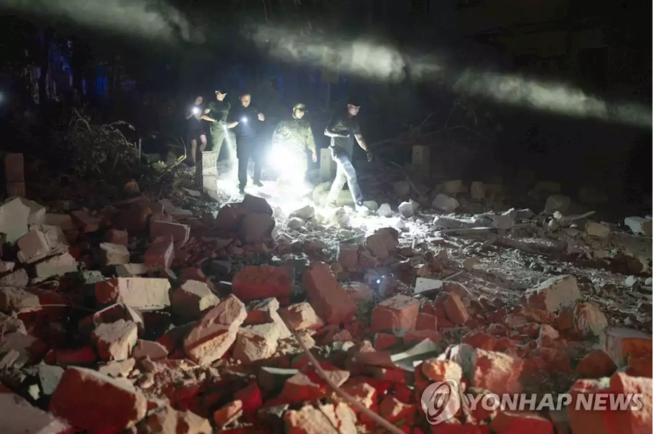 러, 우크라 오데사 또 공습…젤렌스키 '크림대교는 군사 표적' | 연합뉴스