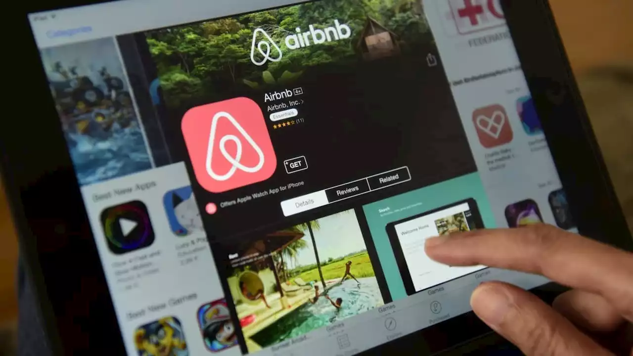 Espionné pendant ses vacances: comment détecter une caméra cachée dans un Airbnb