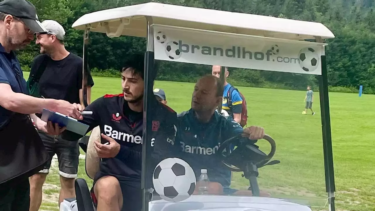 Bayer Leverkusen: Die Wade! Verletzter Sardar Azmoun muss aus Bayer-Camp abreisen