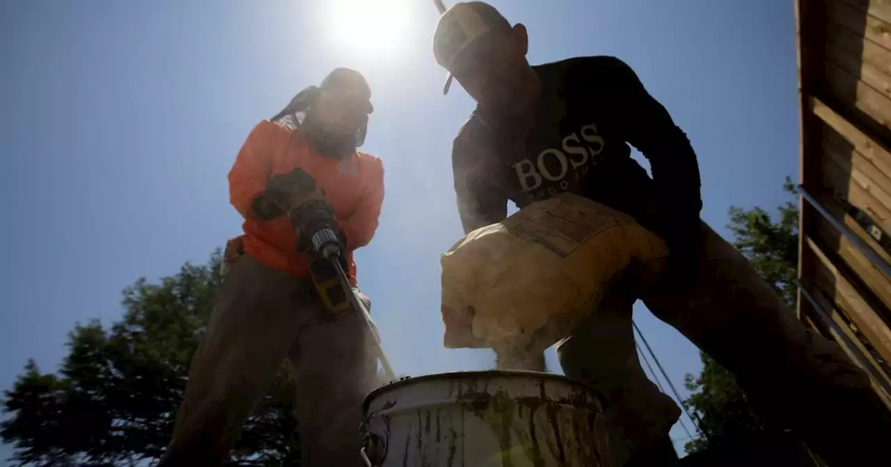 NWS: Triple-digit highs expected this week, increased wildfire risk west of D-FW