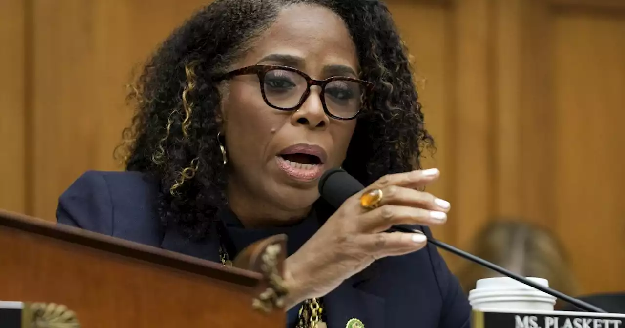 Stacey Plaskett argues against GOP's argument the party is being censored