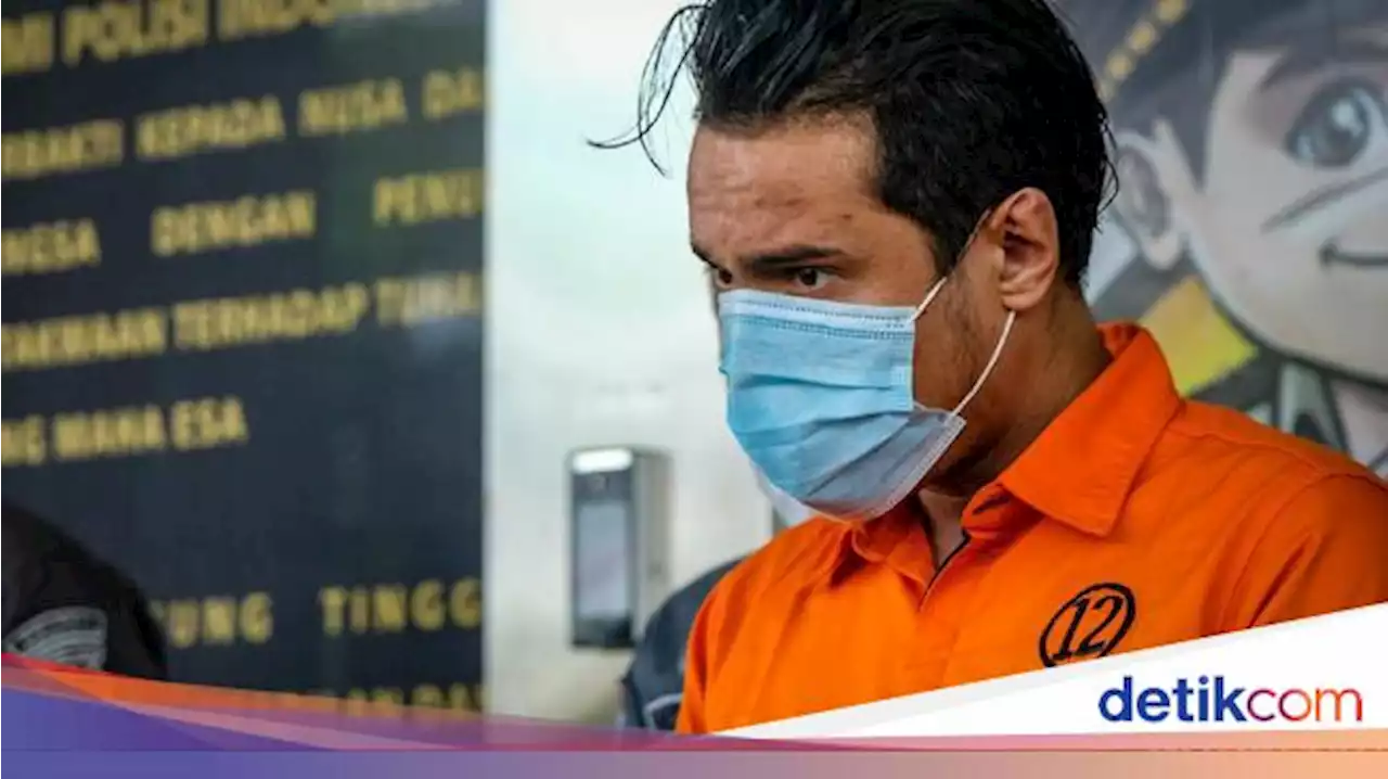 Artis Bobby Joseph Ditangkap Usai Pakai Tembakau Sintetis