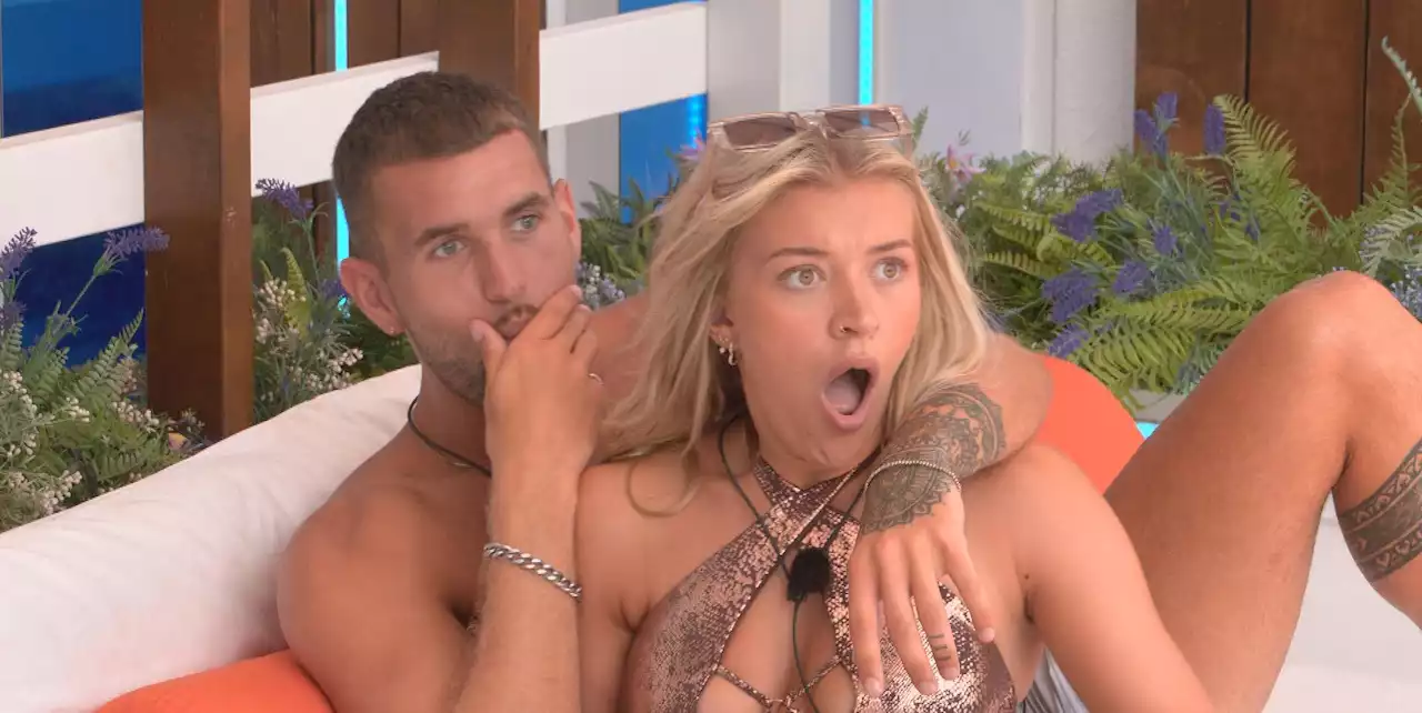 Love Island's family day sees Zach and Molly strengthen their relationship