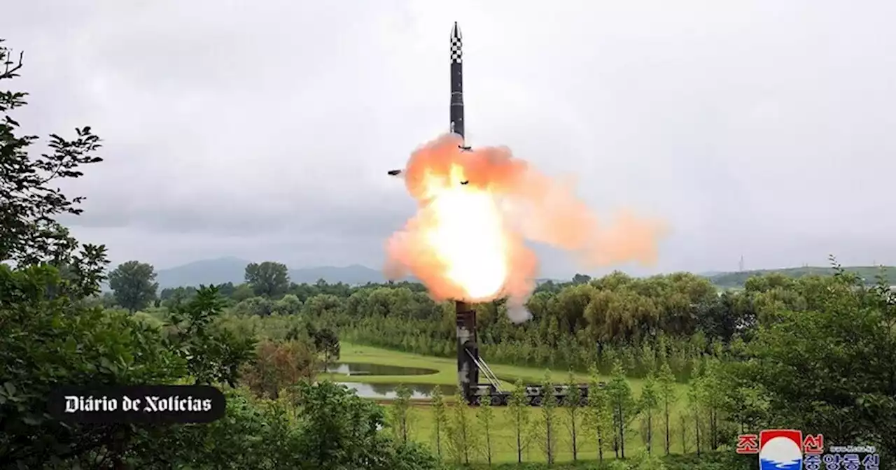 Coreia do Norte lança míssil balístico em direção ao Mar do Japão