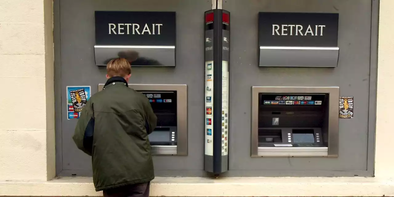 Le nombre de distributeurs de billets a poursuivi sa baisse en France en 2022