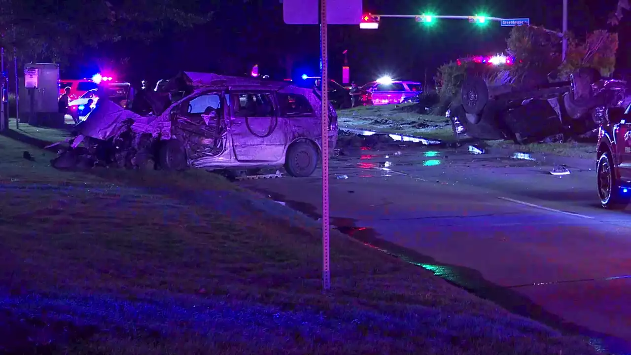 DUI suspected in rollover crash: 1 dead, teen critically injured