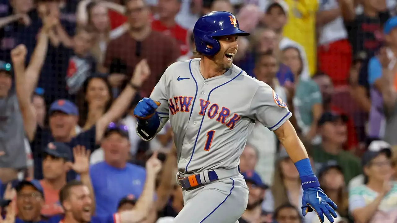 Mets' Jeff McNeil hits Little League home run thanks to brutal Red Sox error