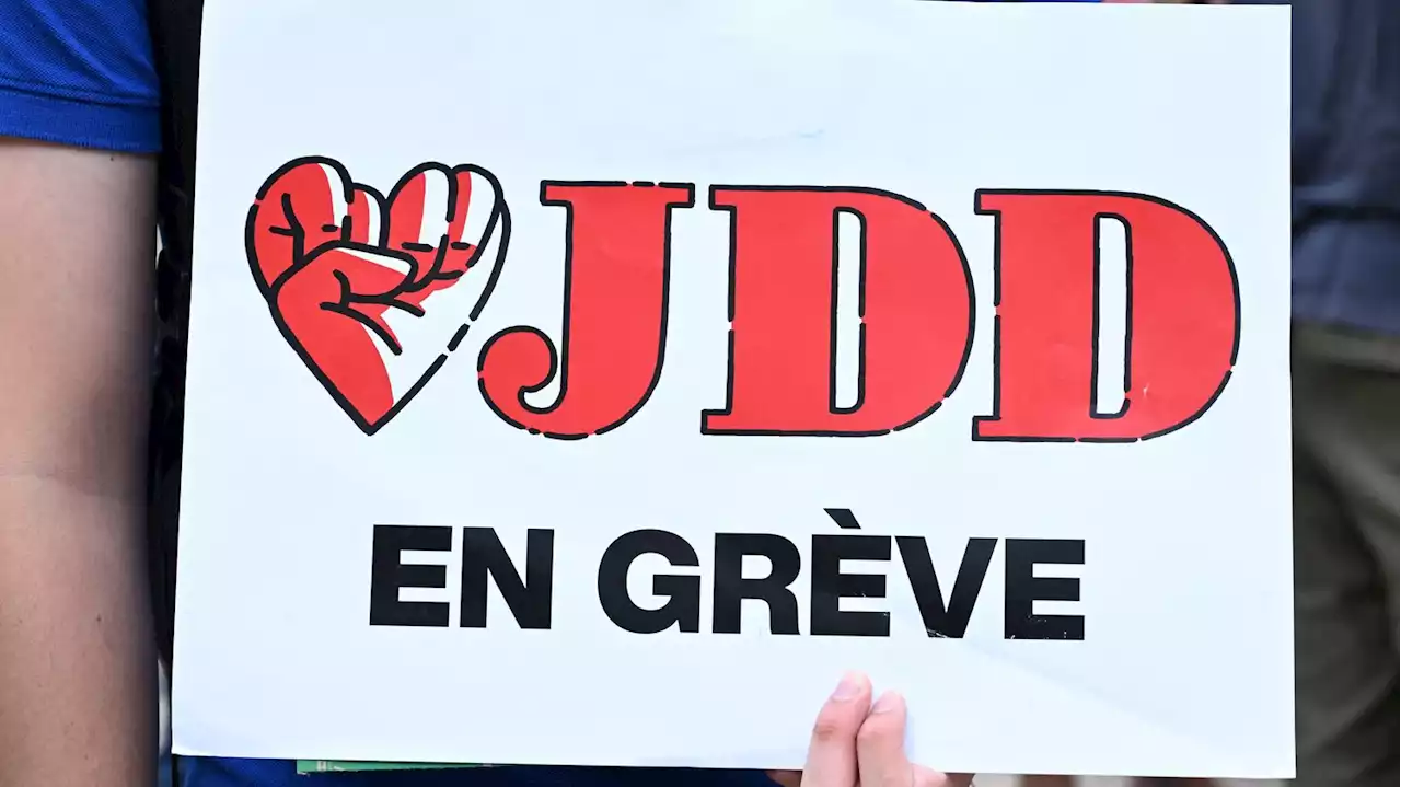 Grève du 'Journal du Dimanche' : Geoffroy Lejeune prendra ses fonctions à la tête de la rédaction de l'hebdomadaire à partir du 1er août, annonce le groupe Lagardère