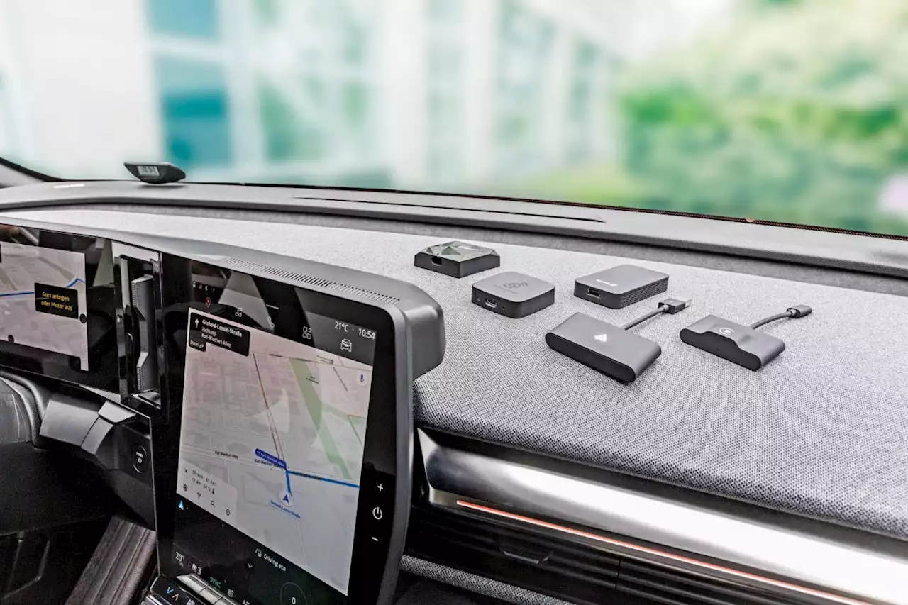 Auto-Infotainment: Drahtlos-Dongles für Apple CarPlay und Android Auto im Test