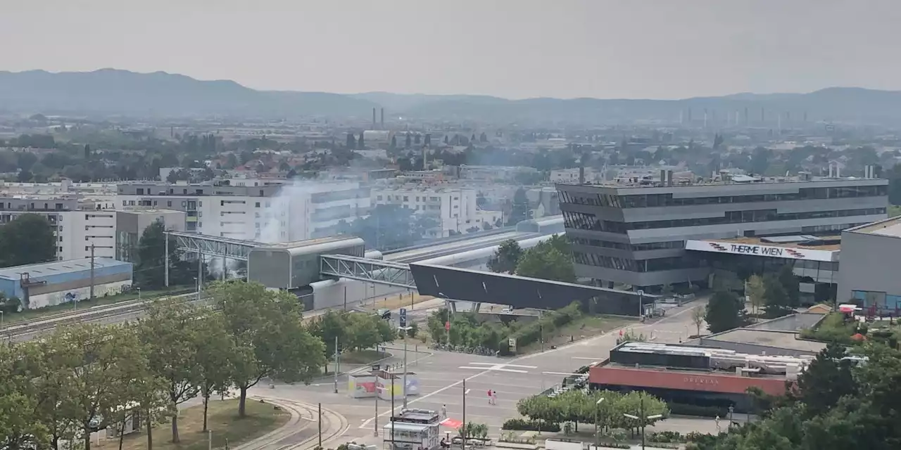 Rauchsäule über Wien – Brand bei U-Bahnstation