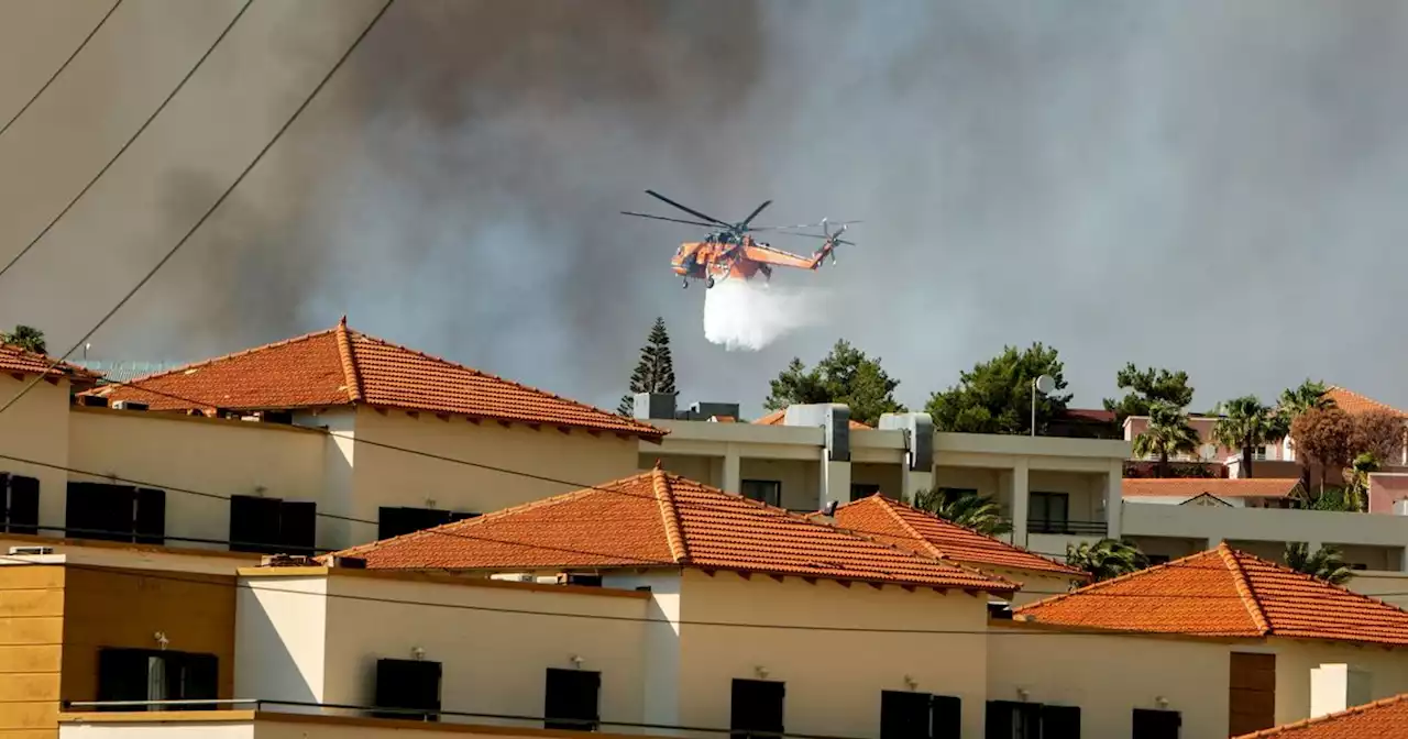 TUI issues statement as hundreds of reps help people fleeing Rhodes wildfires