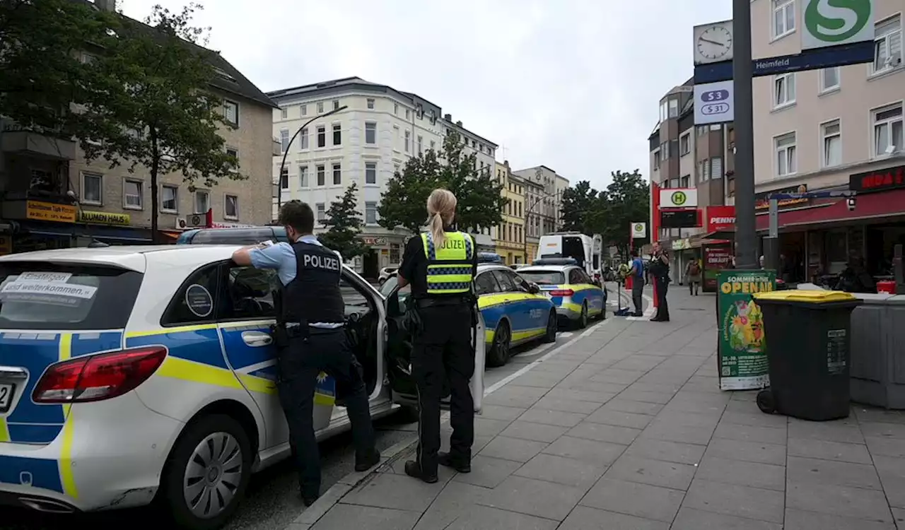 Während Einsatz in Hamburg: Polizisten kommen zurück und ihre Reifen sind zerstochen