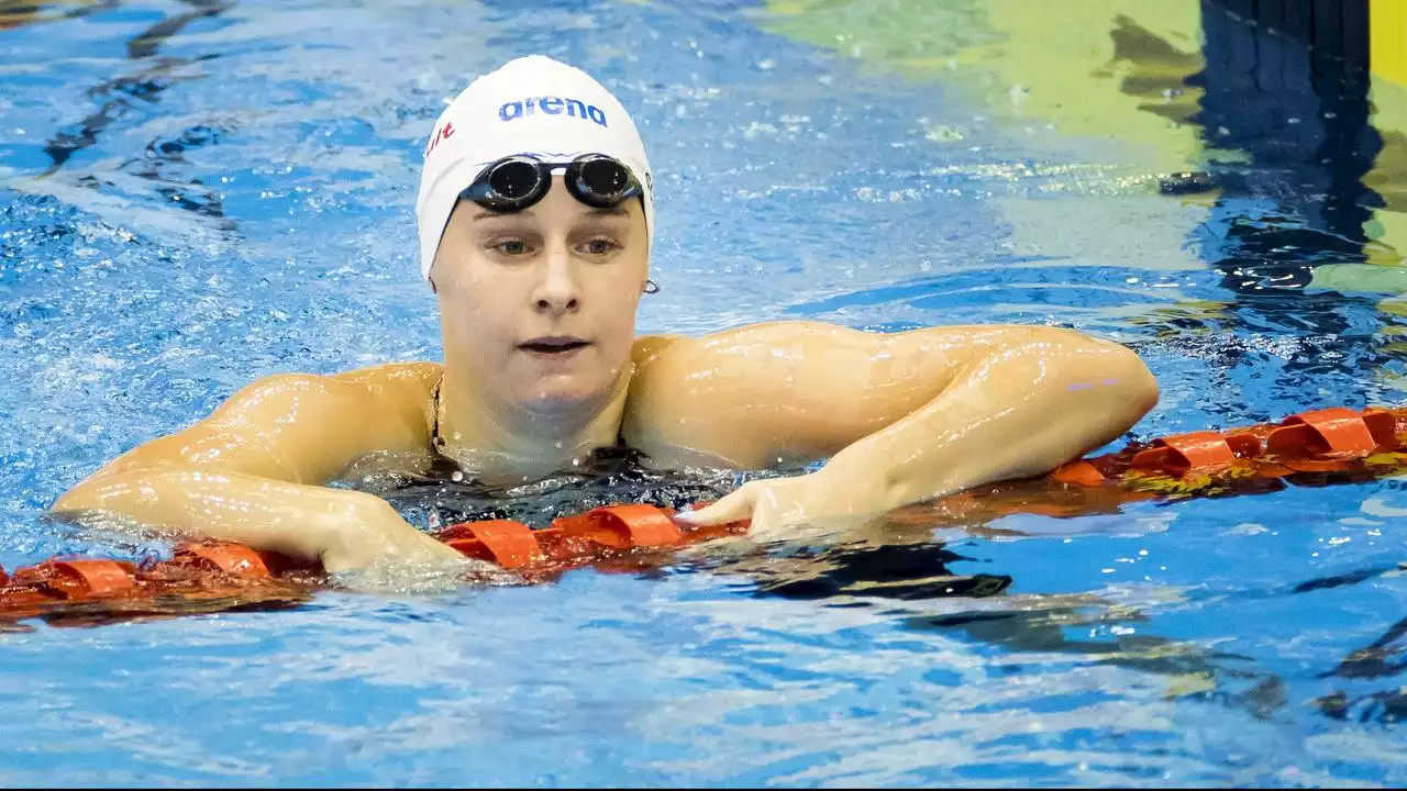 Kritische Schouten op WK door naar halve finale 100 meter schoolslag