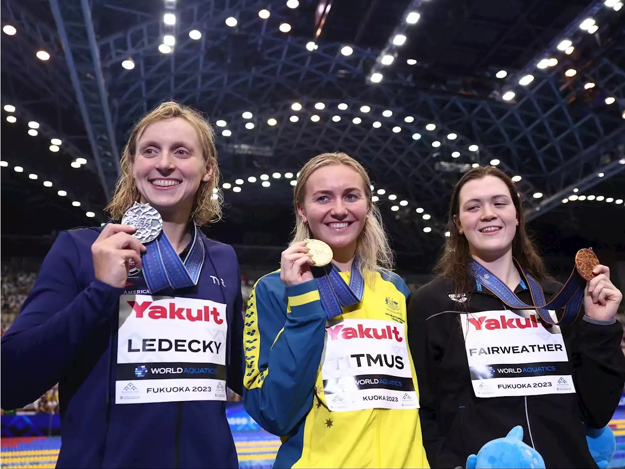 Australian Titmus sets WR in 400m freestyle as Canada's McIntosh comes in fourth