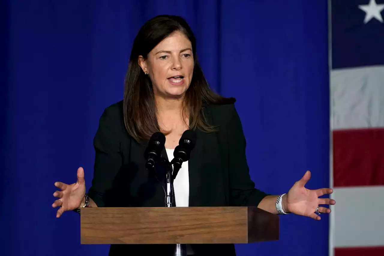 Former Sen. Kelly Ayotte launches bid for New Hampshire governor