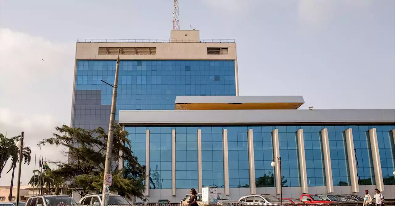 Ghana central bank calls for tighter fiscal policy as it hikes again