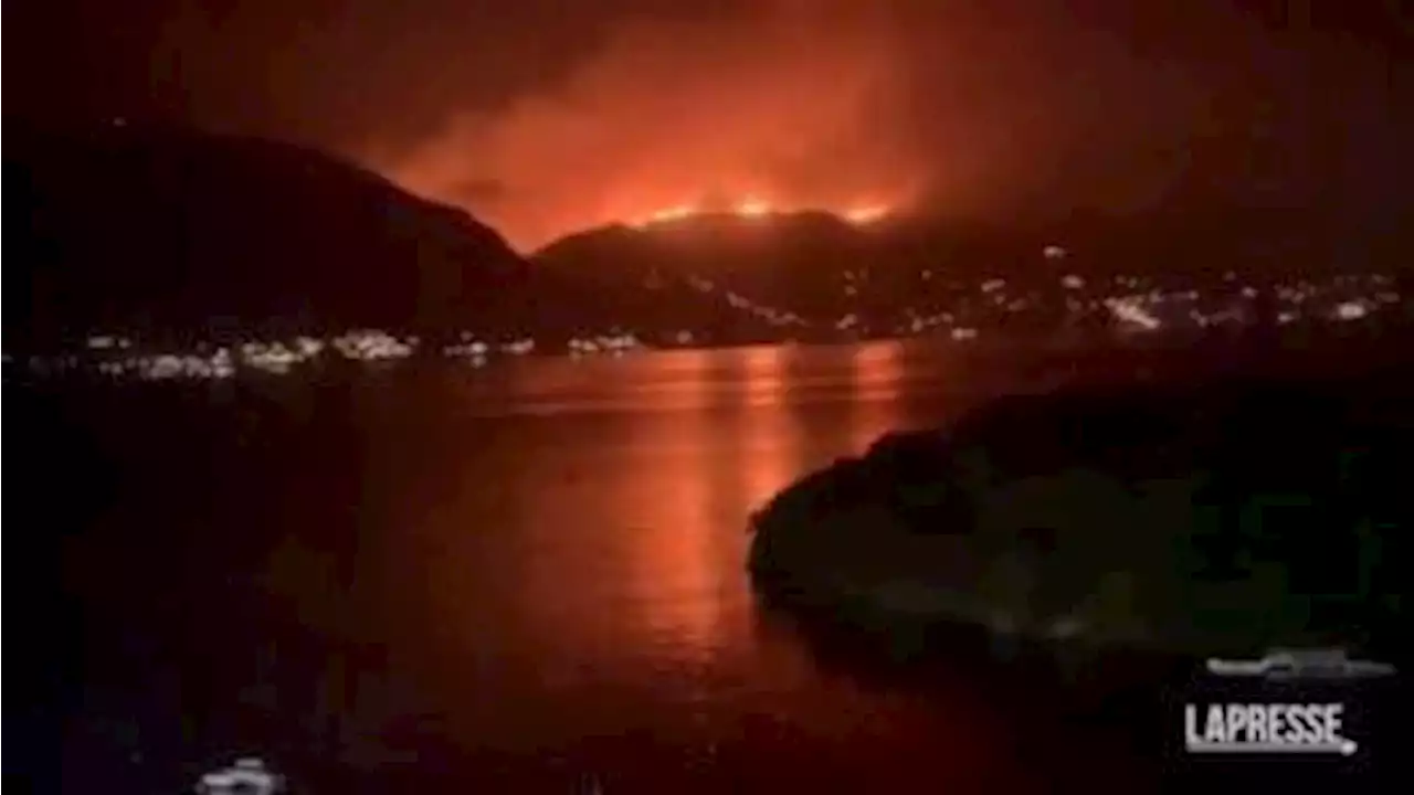 Grecia, incendi a Corfù: 17 villaggi evacuati - Il Sole 24 ORE