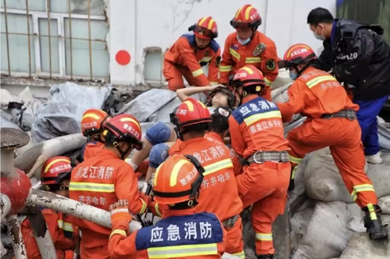 10 killed after school gymnasium roof collapses in China (update)