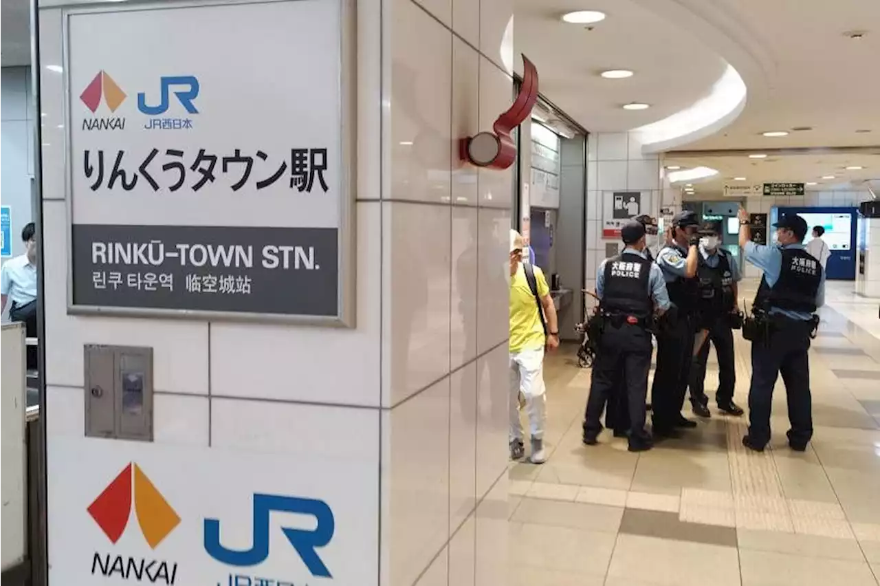 3 hurt in Japan train stabbing attack