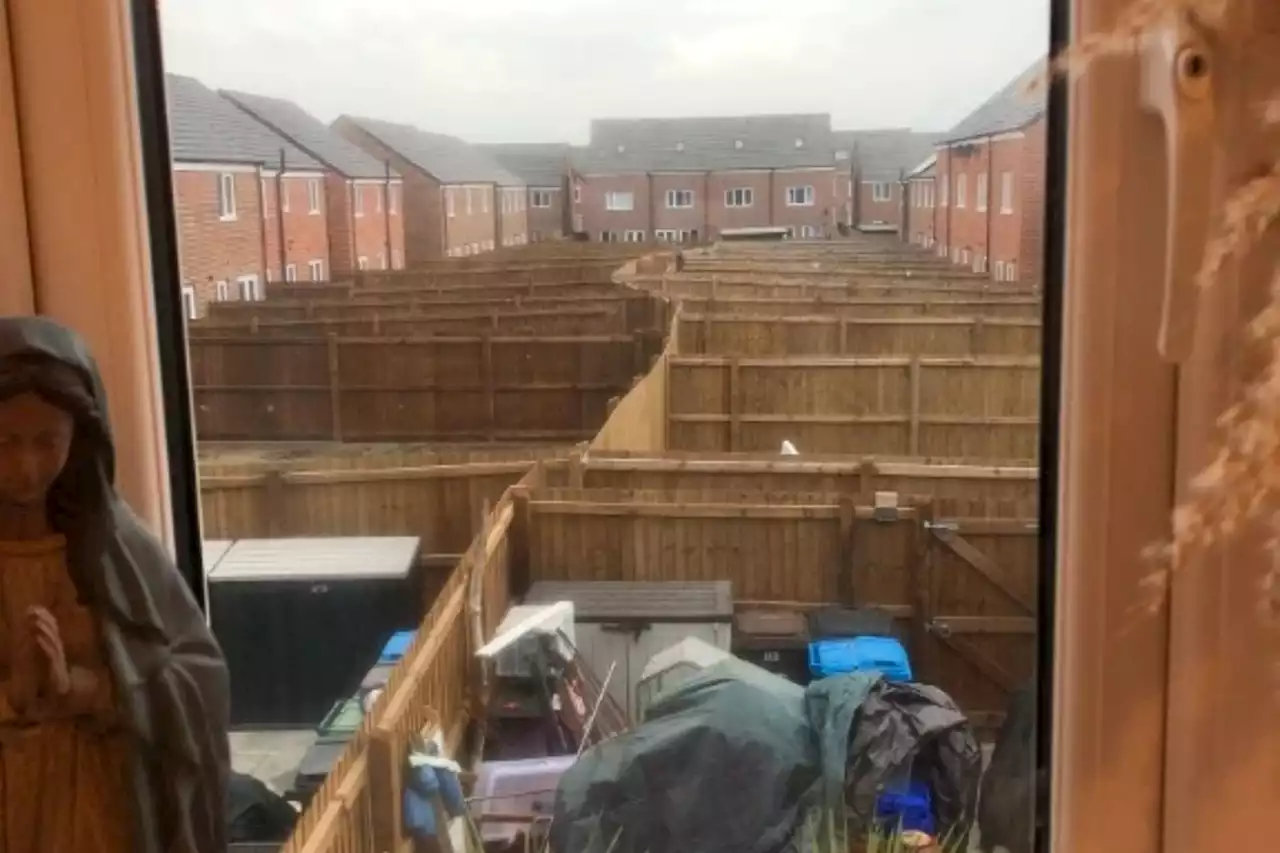 Fury as builders leave wonky fences & block parking spaces on new build homes