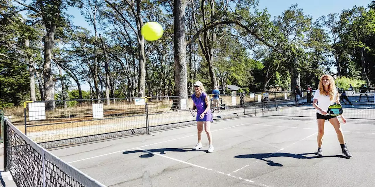 Letters July 24: Ways to make pickleball less noisy; watching tire direction at roundabouts; pedestrian safety