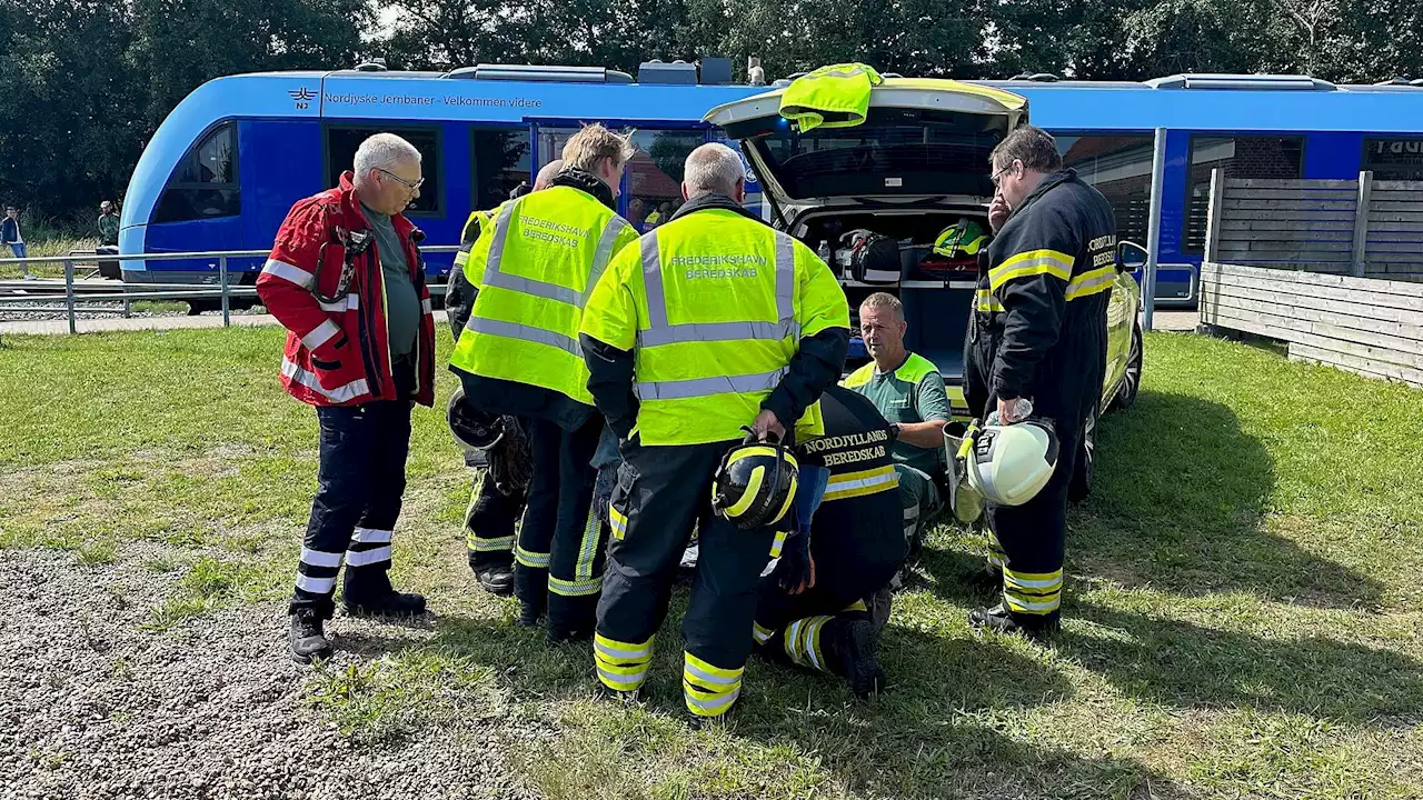 67-årig kvinde stabil efter togulykke