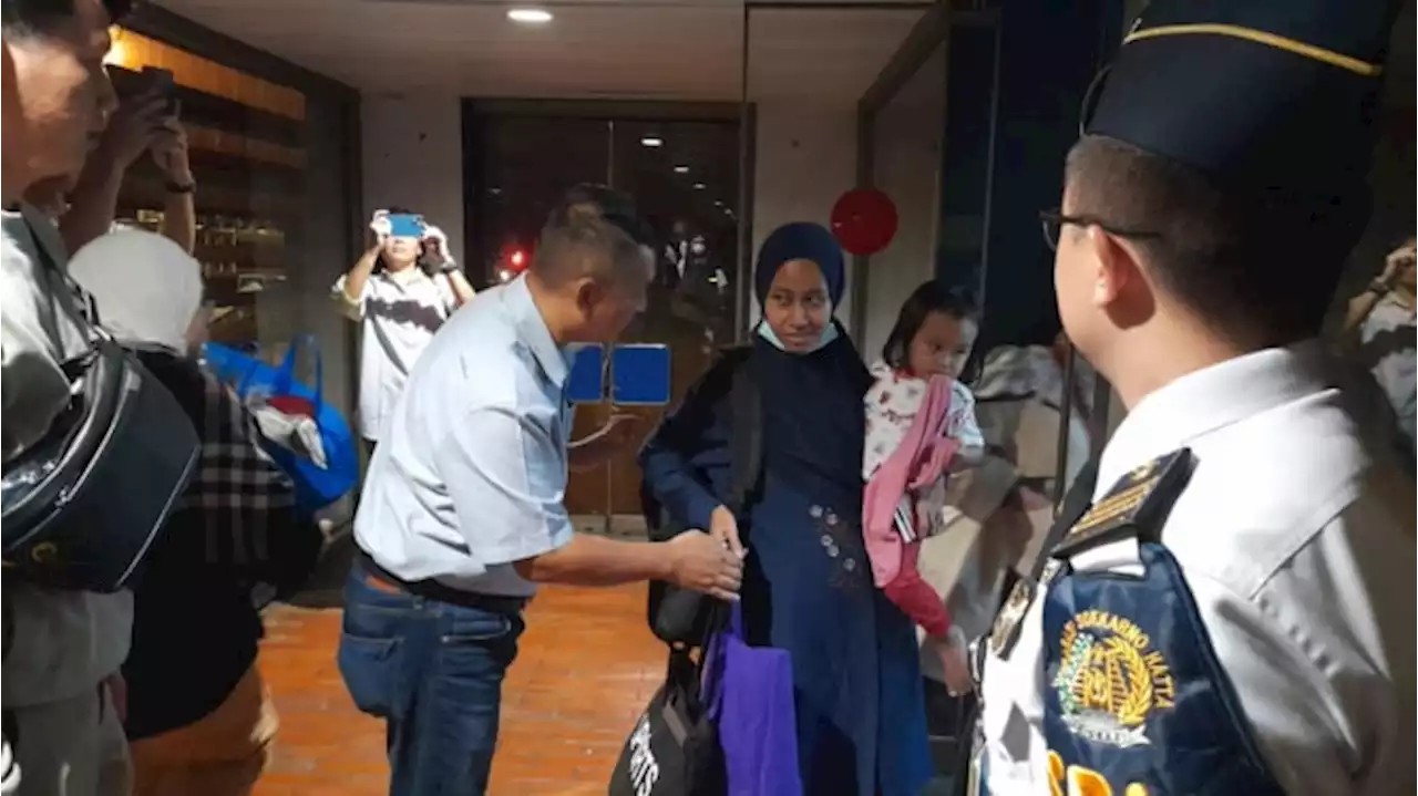 Polisi Bantu Pulangkan Wanita asal Malaysia Lantaran Diperas Suaminya di Lampung