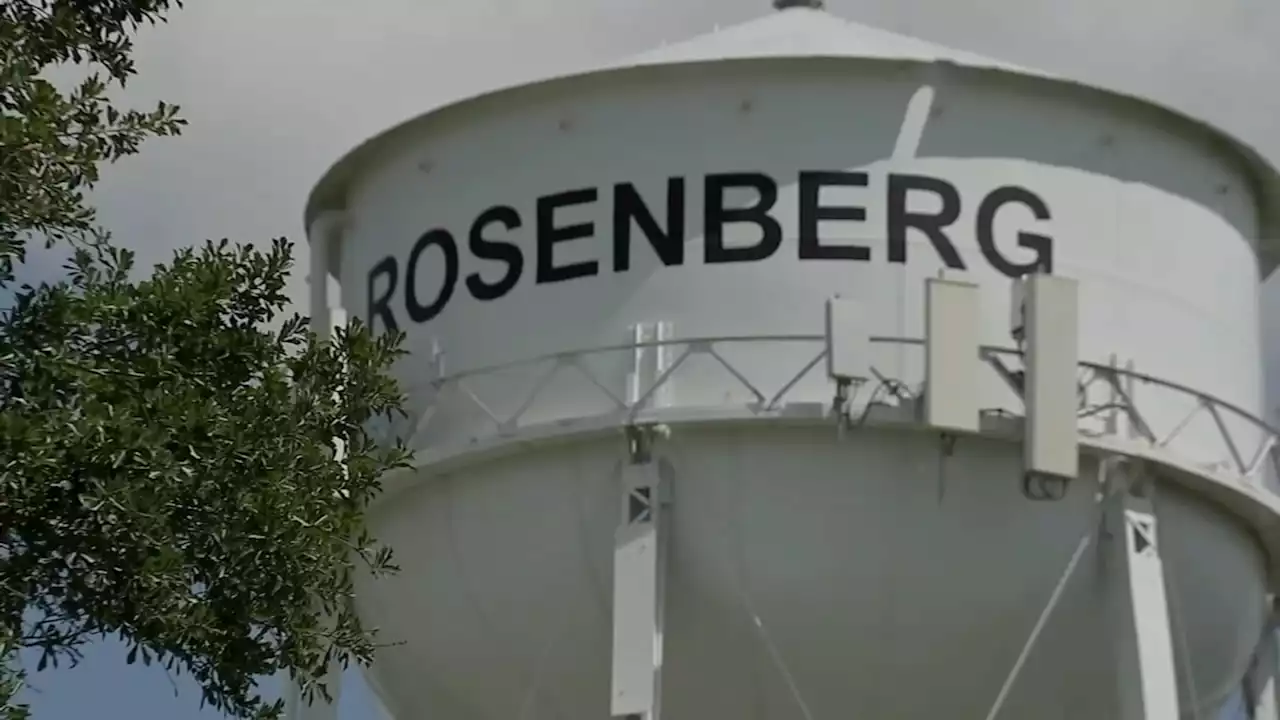 Rosenberg water bills could rise $10 monthly to create reservoir to keep water flowing