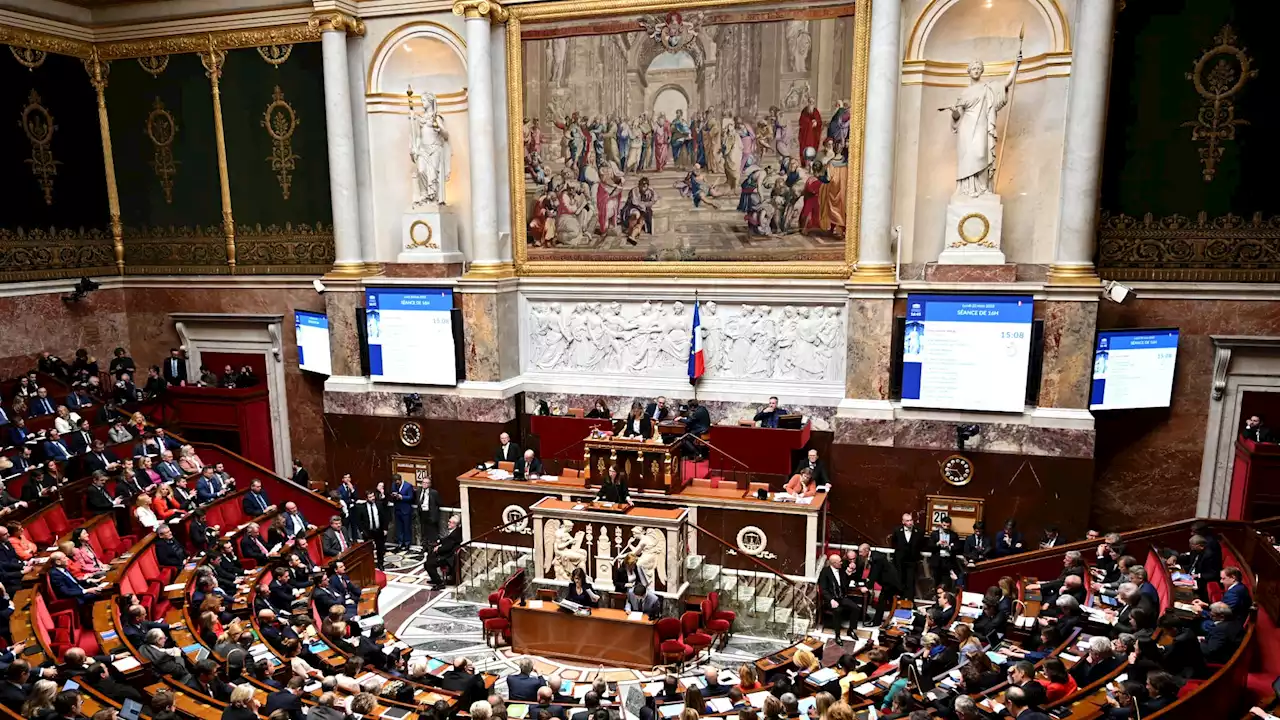 Parlement: les députés et sénateurs convoqués dès fin septembre pour une session extraordinaire